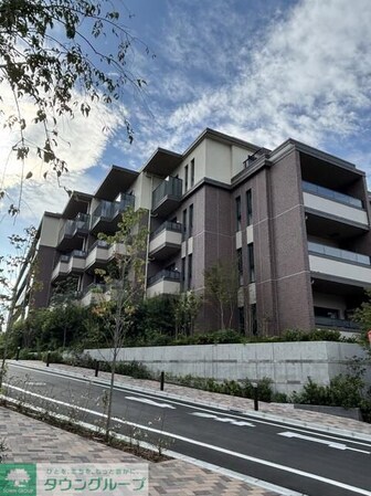 アトラスシティ千歳烏山グランスイート 杜ノ棟の物件外観写真